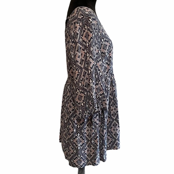 Francesca’s Blue Rain Bell Sleeve Mini Dress - Picture 2 of 10